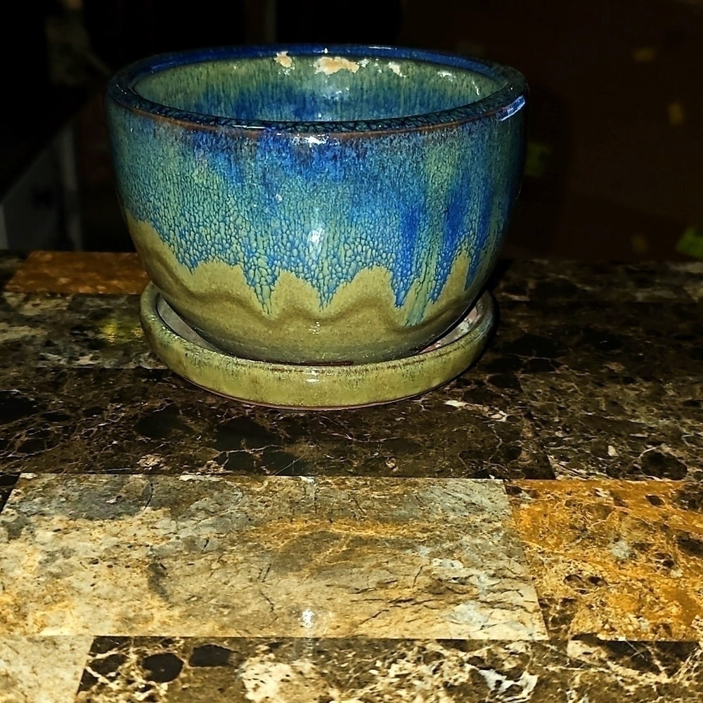 Blue & Tan Ceramic Planter With Saucer and Drainage Holes Preowned 6"x6"x4" - Picture 7 of 12